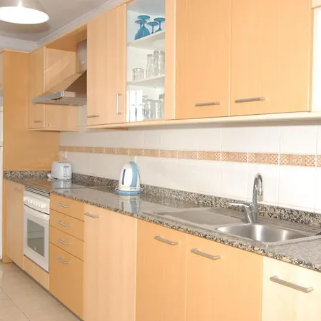 Vila In Puerto Del Carmen Sleeps 5 With Pool